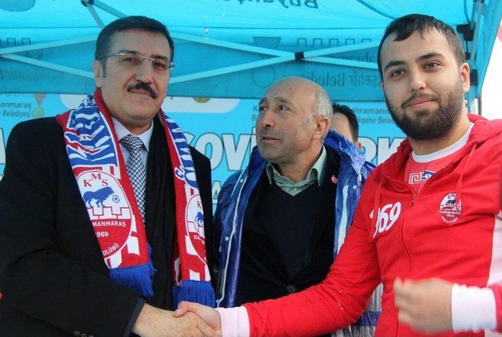 Bakan Tüfenkci: "16 Nisan’da Korkusuzca ’evet’ Deyip Hep Beraber Cevabını Hem Hollanda’ya Hem Almanya’ya Hem De Hayırcılara Vereceğiz" G1