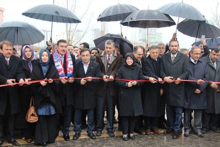 Bakan Tüfenkci: "16 Nisan’da Korkusuzca ’evet’ Deyip Hep Beraber Cevabını Hem Hollanda’ya Hem Almanya’ya Hem De Hayırcılara Vereceğiz" G5