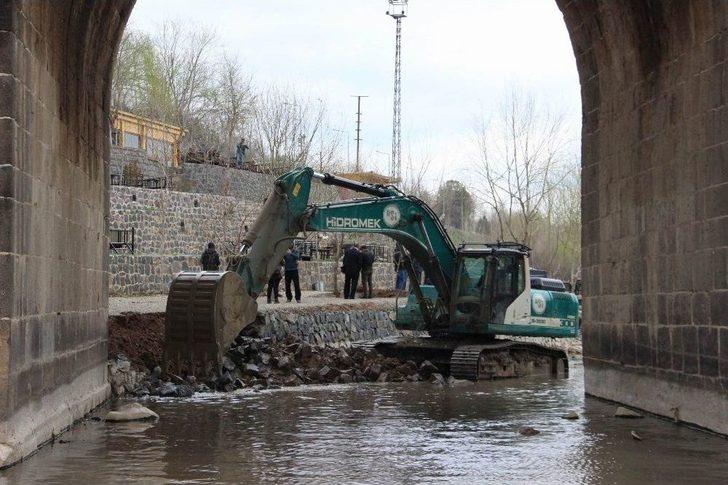 Tarihi Ongözlü Köprü’nün Kapatılan Gözleri Açılıyor G2