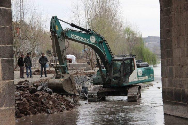 Tarihi Ongözlü Köprü’nün Kapatılan Gözleri Açılıyor G3