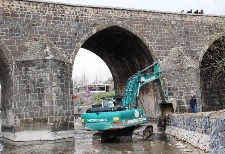 Tarihi Ongözlü Köprü’nün Kapatılan Gözleri Açılıyor G5