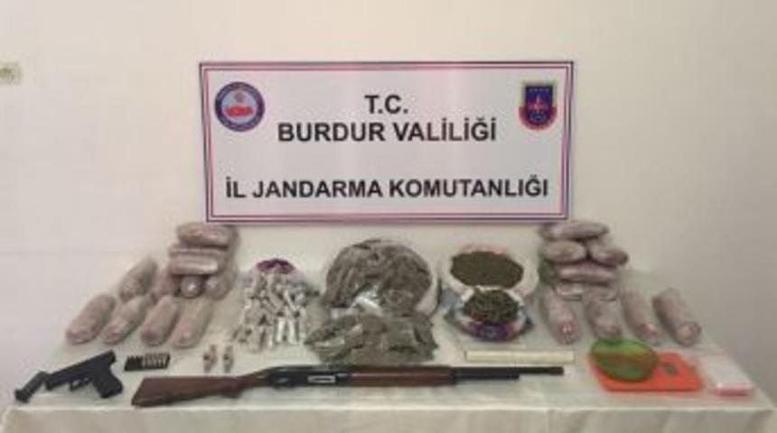 Burdur&rsquo;da 14 Kilo 180 Gram Esrar Gele Ge&ccedil;irildi