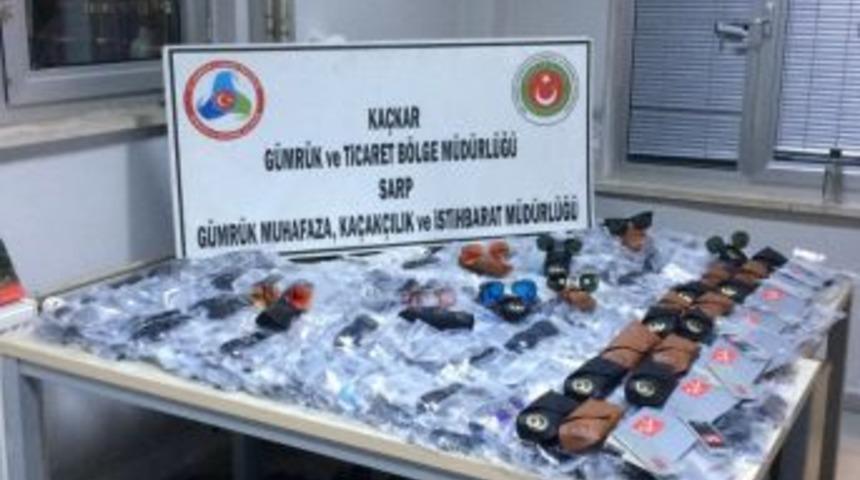 Sarp&rsquo;ta 176 Bin Liralık G&uuml;mr&uuml;k Ka&ccedil;ağı G&uuml;neş G&ouml;zl&uuml;ğ&uuml; Ele Ge&ccedil;irildi