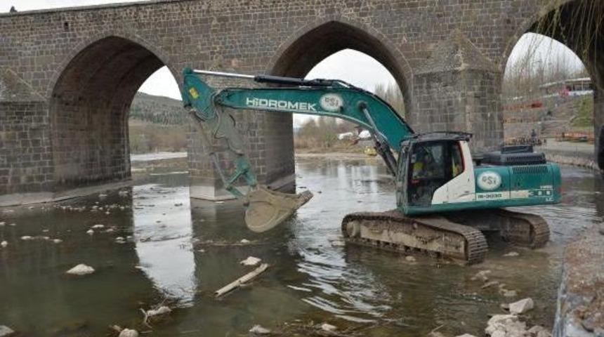 Ong&ouml;zl&uuml; K&ouml;pr&uuml;n&uuml;n Kapatılan G&ouml;zleri A&ccedil;ılıyor