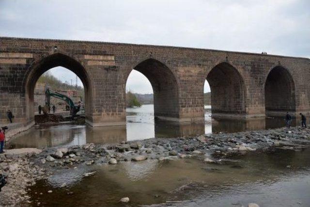 Ongözlü Köprünün Kapatılan Gözleri Açılıyor