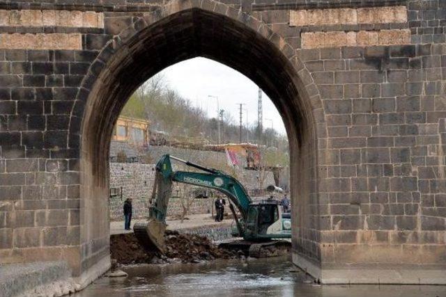 Ongözlü Köprünün Kapatılan Gözleri Açılıyor