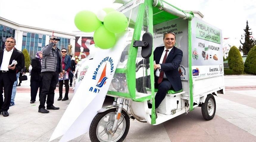 Evdeki &Ccedil;&ouml;pler, Kadınlara Mutfak Harcaması, &Ccedil;ocuklara Da Burs Oluyor