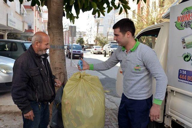 Evdeki Çöpler, Kadınlara Mutfak Harcaması, Çocuklara Da Burs Oluyor