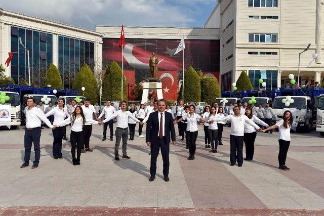 Evdeki Çöpler, Kadınlara Mutfak Harcaması, Çocuklara Da Burs Oluyor