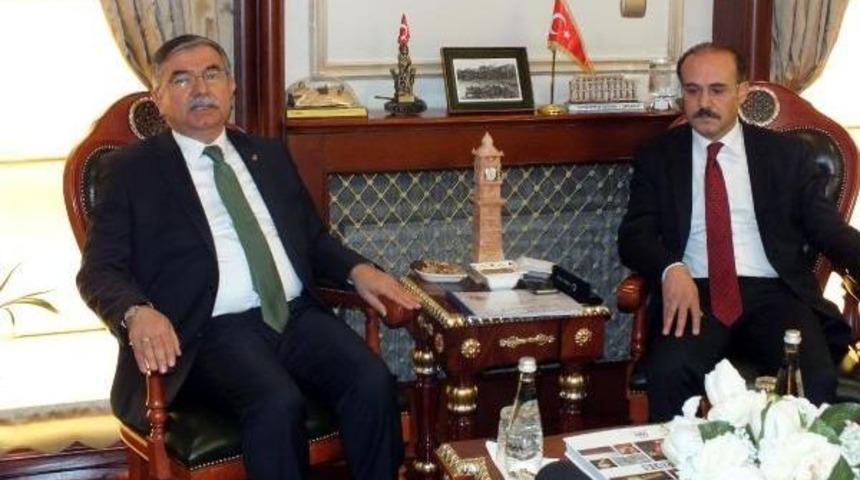 Bakan Yılmaz: Başkalarının Oyuna Talipsen Uzlaşmacı Olacaksın