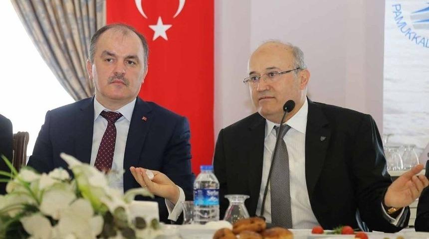 Başkan G&uuml;rlesin Muhtarlarla Buluştu