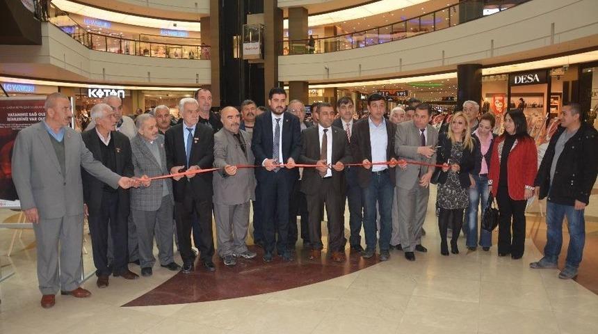 Gaziantep&rsquo;te Şehit Ailelerinin Hikayelerinin Yer Aldığı Sergi A&ccedil;ıldı