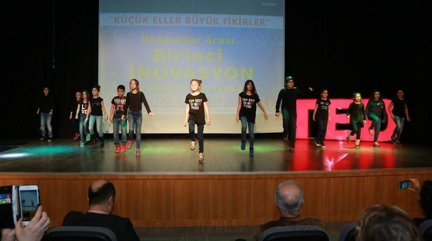 Projesi Dereceye Giren &Ouml;ğrenciler &Ouml;d&uuml;llerini Aldı