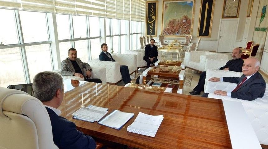 Yeşilyurt Belediyesi&rsquo;den "hediyem Kur&rsquo;an Olsun" Kampanyasına Destek