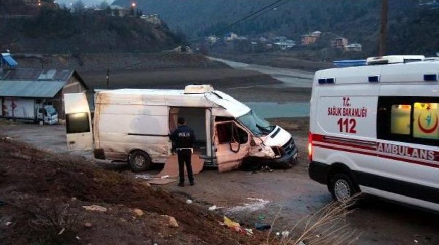 Tunceli'de Kaza: 2 Yaralı