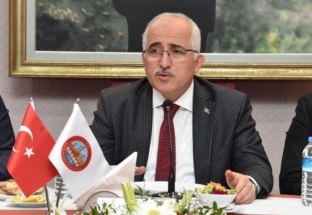 Şanlıurfa Valisi Güngör Azim Tuna Hilvanlı Kanaat Önderleriyle Buluştu