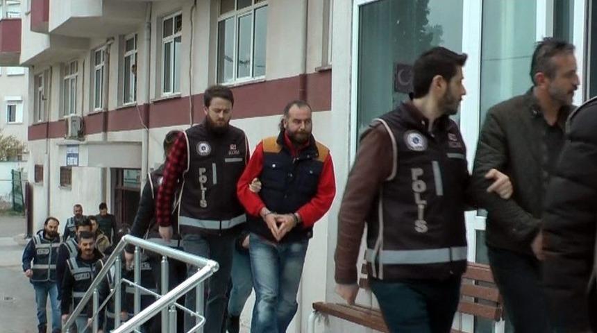 Ayvalık&rsquo;ta 19 G&ouml;&ccedil;men Ve 12 Organizat&ouml;r Yakalandı