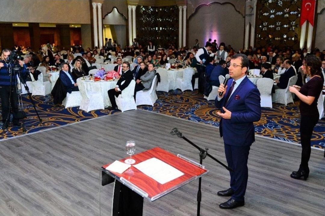 Beylikd&uuml;z&uuml; Belediyesinden Sağlık &Ccedil;alışanlarına 14 Mart Tıp Bayramı Yemeği