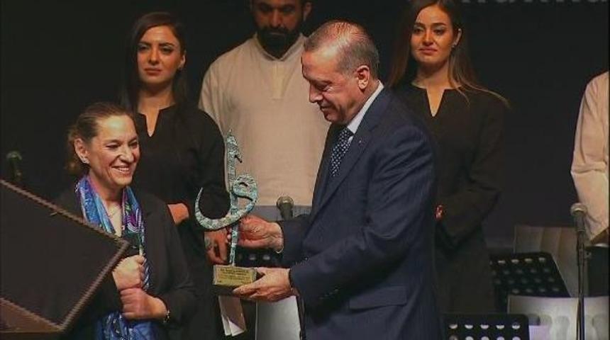 Cumhurbaşkanı Erdoğan'dan "m&uuml;zik &Uuml;niversitesi" M&uuml;jdesi