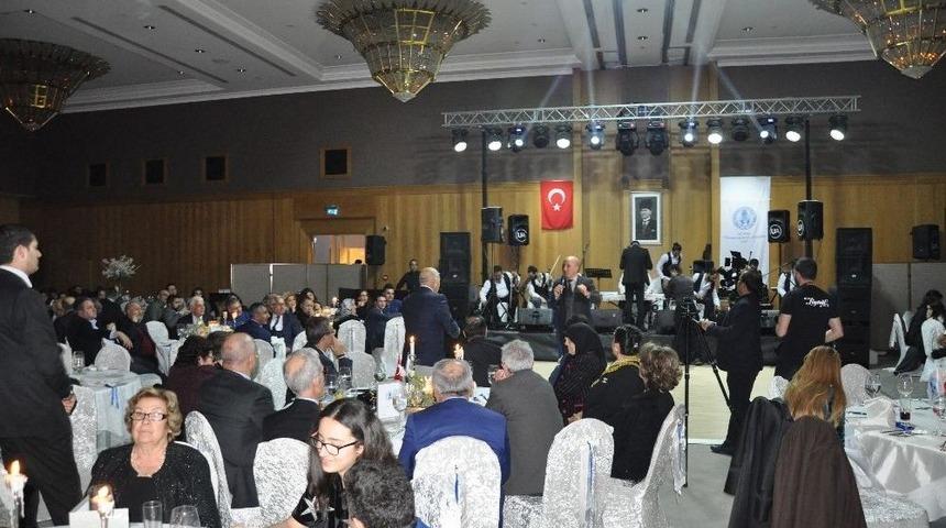 İstanbul&rsquo;da Dadaşlar, Erzurum&rsquo;un Kurtuluş Gecesinde Tek Y&uuml;rek Oldu