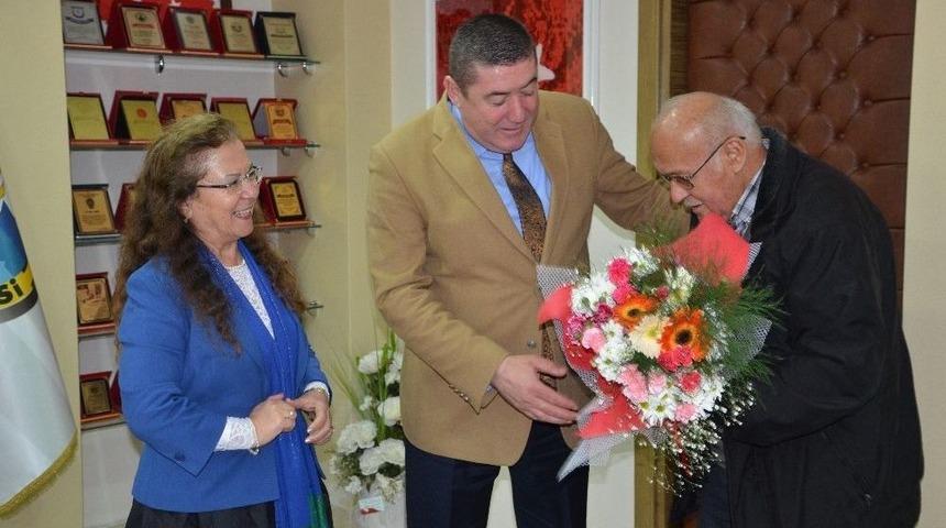 Huzurevi Sakinleri Başkan Tekin&rsquo;i Ziyaret Ettiler