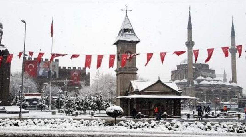 Kayseri&rsquo;De Etkili Kar Yağışı