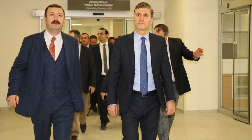 Müsteşar Gümüş, Isparta Şehir Hastanesi’ni İnceledi