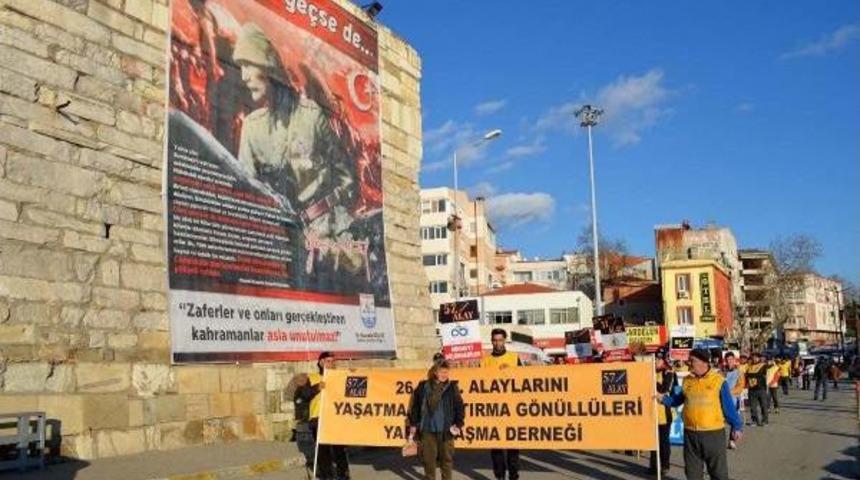 Tekirdağ'dan Yola &Ccedil;ıkan 57'inci Alay Grubu Gelibolu'da