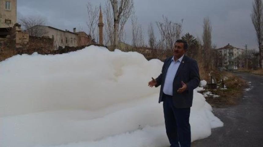 Chp'li G&uuml;rer: Bor'daki K&ouml;p&uuml;k Y&uuml;z&uuml;nden 100 Bin Kişinin Sağlığı Risk Altında