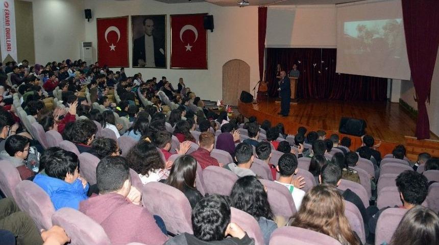 &Ccedil;anakkale Kahramanlarına Anma