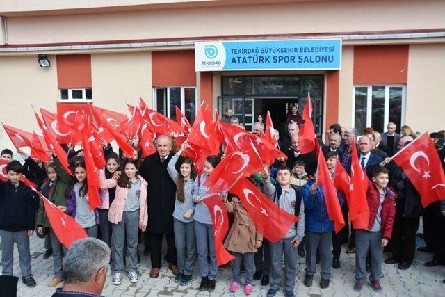 Büyükşehir Belediyesi Hayrabolu Atatürk Spor Salonu Tekirdağ Valiliğine Teslim Edildi