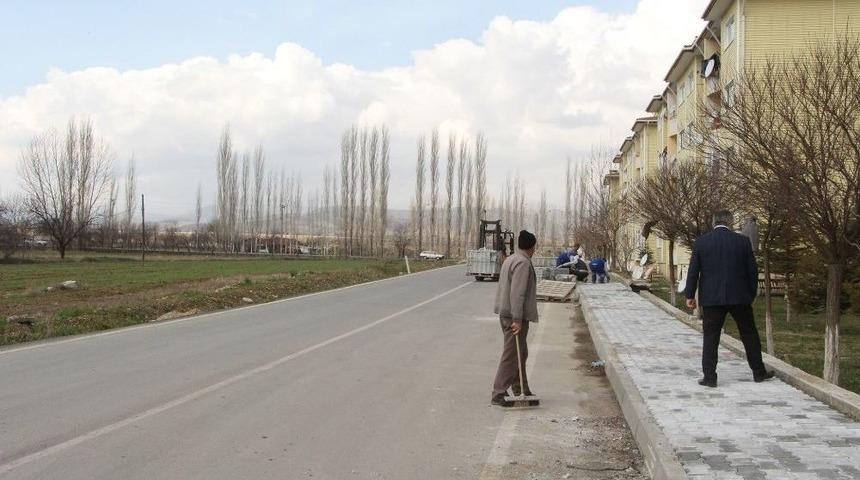 Hisarcık Belediyesinden Kilitli Parke Taşı Ve Bord&uuml;r D&ouml;şeme &Ccedil;alışması