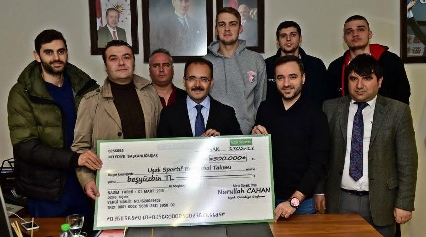 Mb Uşak&rsquo;a 500 Binlik Destek