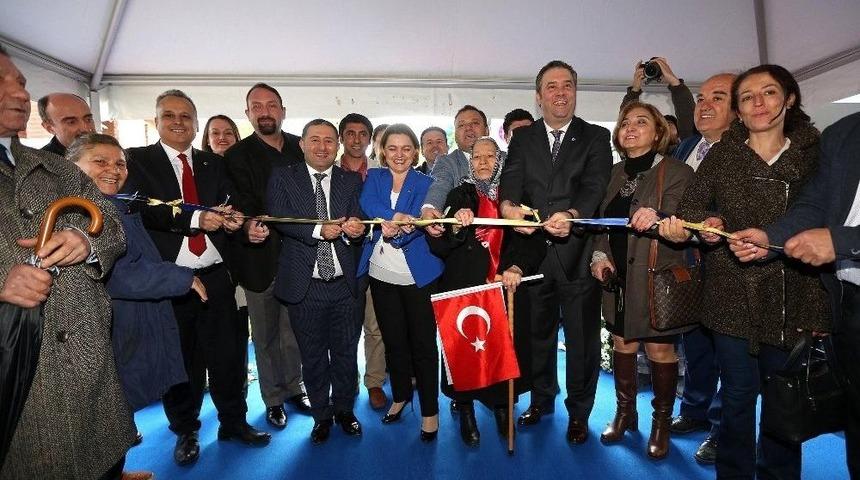 Buca Belediyesi T&uuml;rkan Saylan &Ccedil;ağdaş Yaşam Merkezi A&ccedil;ıldı