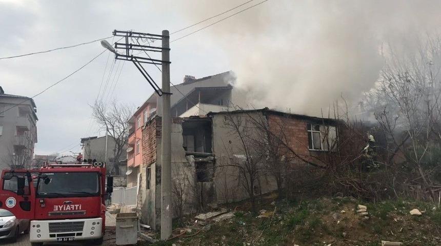 Tekirdağ&rsquo;da Korkutan Yangın