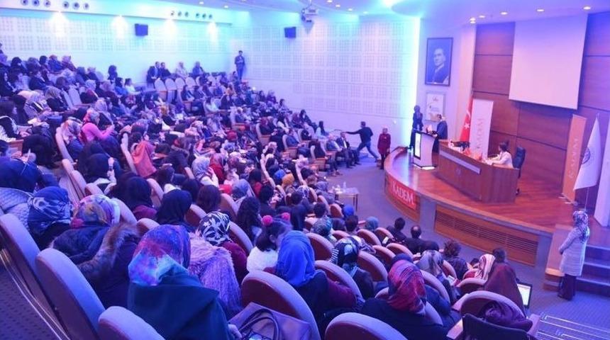 Kadem&rsquo;den Cumhurbaşkanlığı Sistemi Semineri