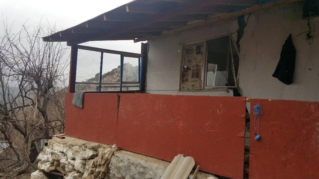 Antalya&rsquo;da Heyelanda 8 Ev Yıkıldı