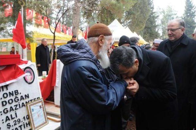 Gaziantep’Te Şehitler Anıldı