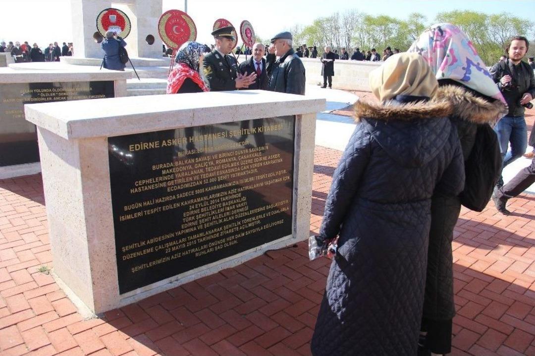 T&uuml;rkiye&rsquo;nin En B&uuml;y&uuml;k İkinci Şehitliğinde Zaferin 102&rsquo;nci Yılı Anıldı