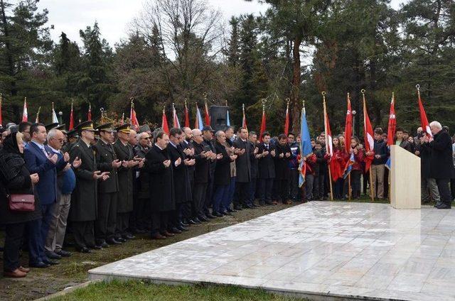 Bafra’da Şehitler Dualarla Anıldı