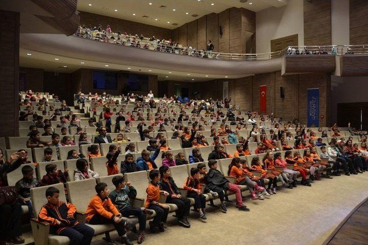 Büyükşehir 5232 Çocuğu Tiyatroda Buluşturdu G4