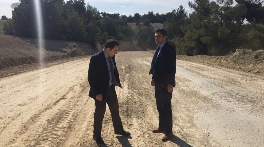 Selendi&rsquo;de Yol &Ccedil;alışmaları Devam Ediyor