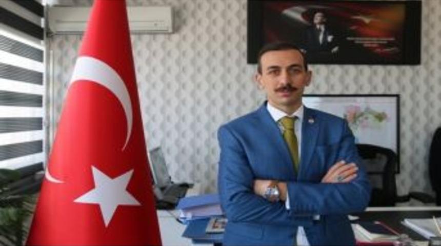 Atıf &Ccedil;i&ccedil;ekli&rsquo;den &lsquo;18 Mart&rsquo; Mesajı