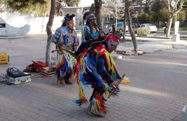 Ekvadorlu Gruptan Tekirdağ'da Parkta Konser