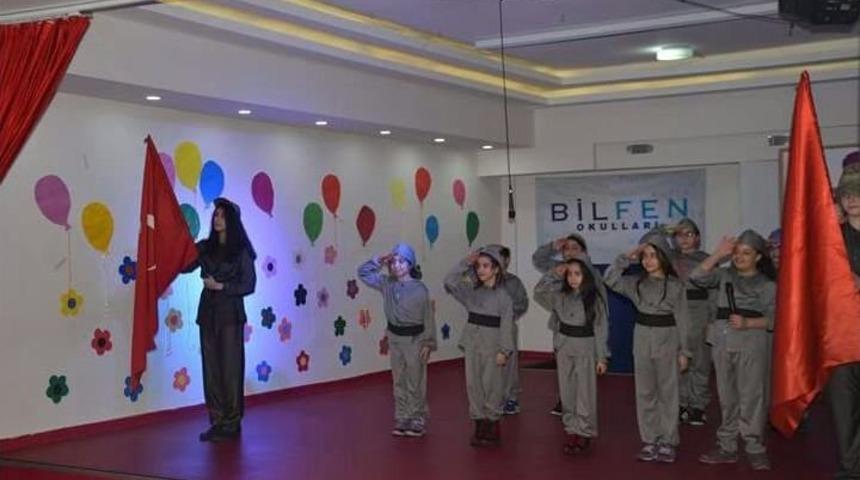 &Ccedil;anakkale Zaferi Canlandırıldı