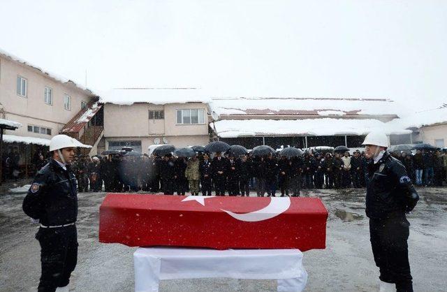 Şehit Polis İçin Tören Düzenlendi