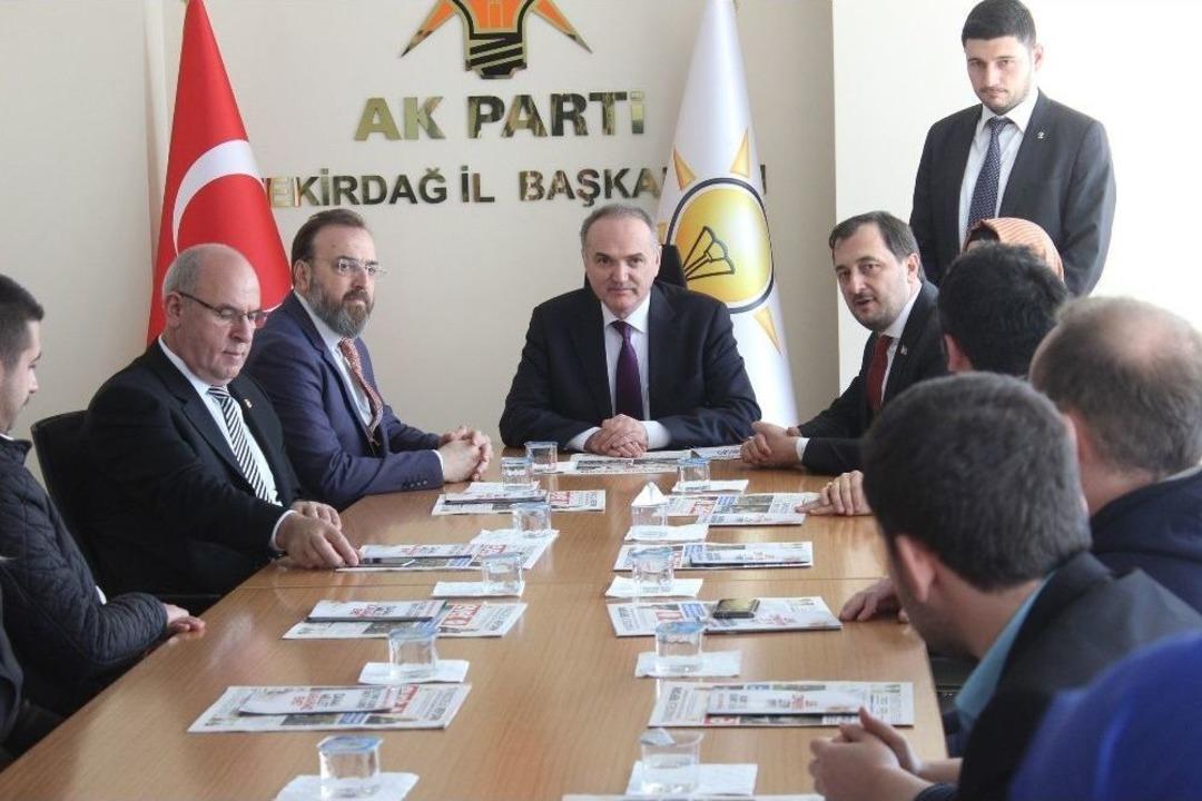 Bakan &Ouml;zl&uuml;: "bu Paket Y&uuml;zde 50 Artı 1 Oy İstiyor"