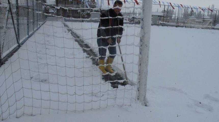 Mart Karı Amat&ouml;r Ma&ccedil;ları Erteletti