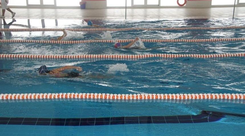 Diyarbakır&rsquo;da Y&uuml;zme M&uuml;sabakaları Sona Erdi