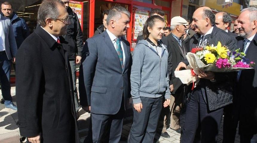 Bakan M&uuml;ezzinoğlu: "pkk Ve Onun Uzantısı Hdp Hayır Diyor"
